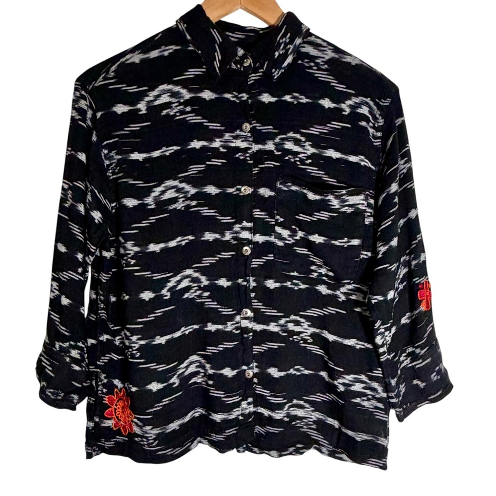 Vintage 90's Chico's Aztec Embroidered Button Down Shirt Blouse Black Medium